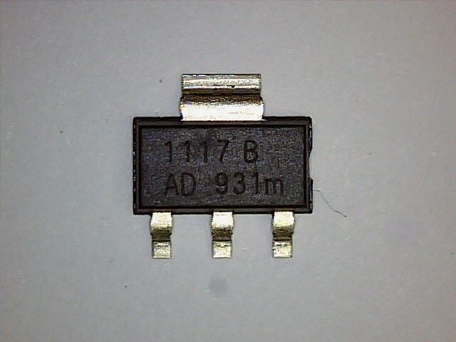 AMS 1117 8 AD 931M SOT223