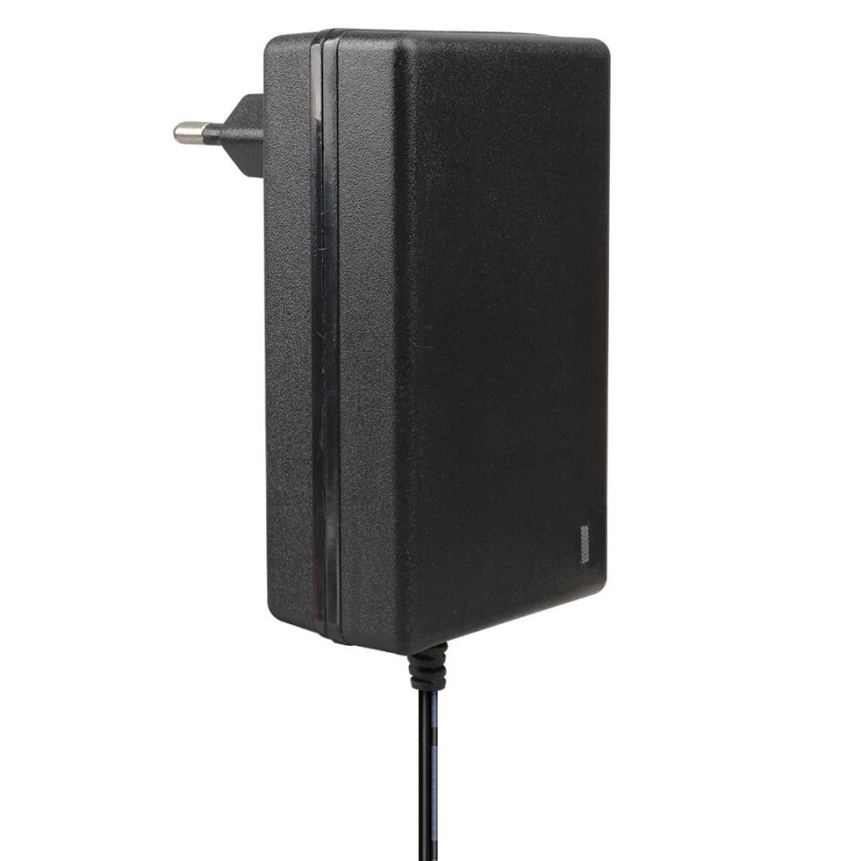 Ayt 21 Volt 2 Amper 5.5x2.5 Mm Uçlu Kırmızı Yeşil Ledli Priz Tipi Şarjlı Matkap Adaptörü Şarj Cihazı Aleti