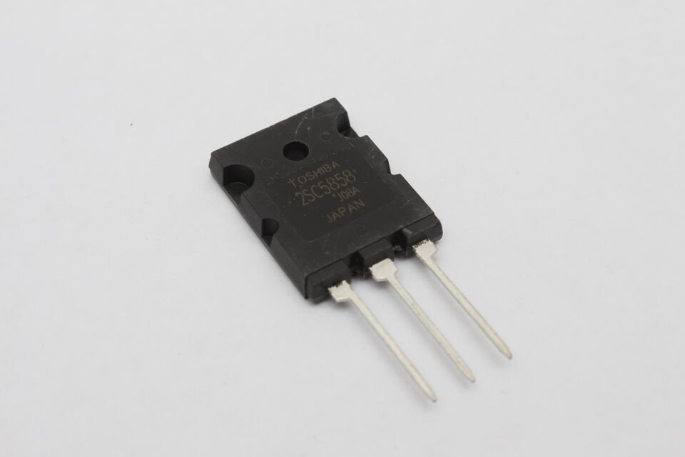 2SC 5858 Entegre Devre Transistör