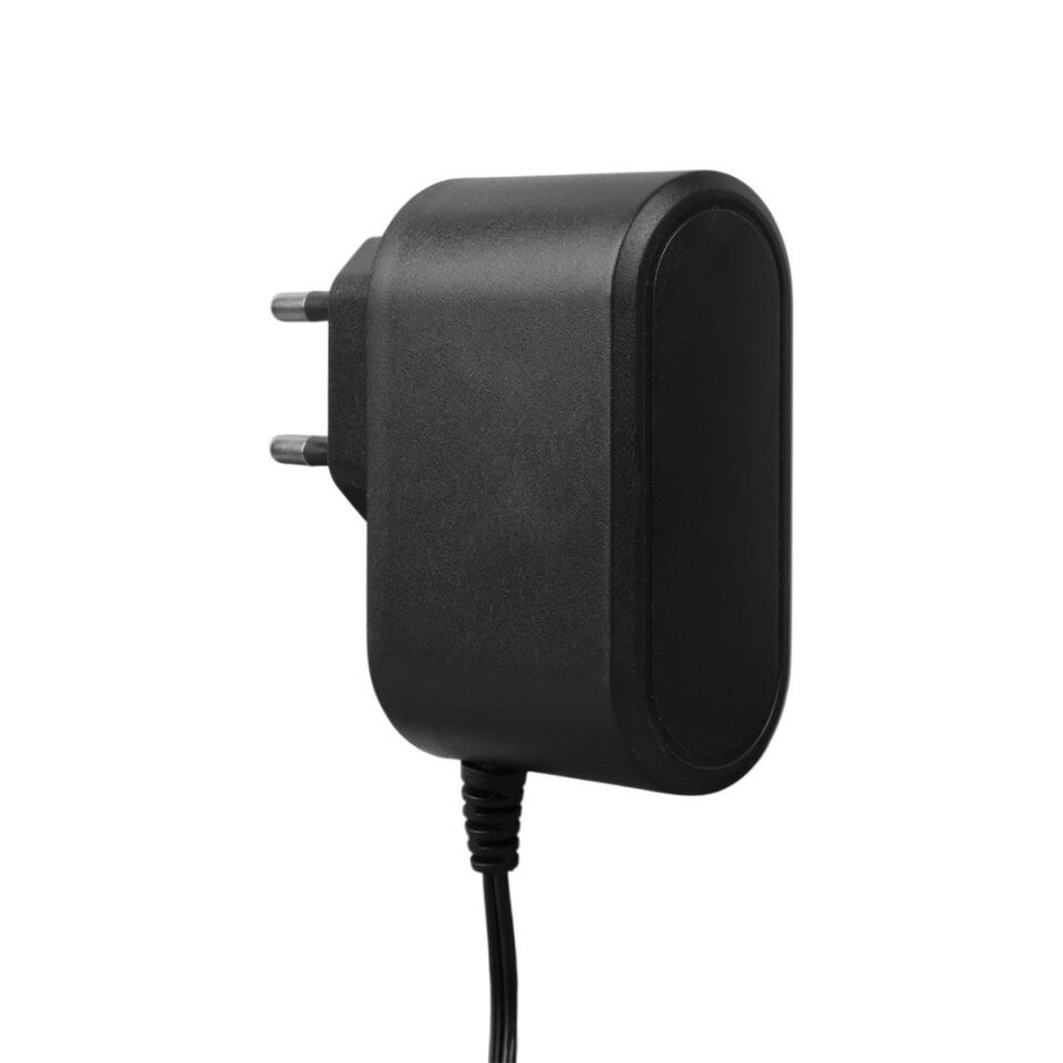 Ayt Weko 5 Volt 2 Amper 10 Watt Plastik Kasa Priz Tipi Adaptör Şarj Cihazı Aleti 3.5x1.35 Uçlu