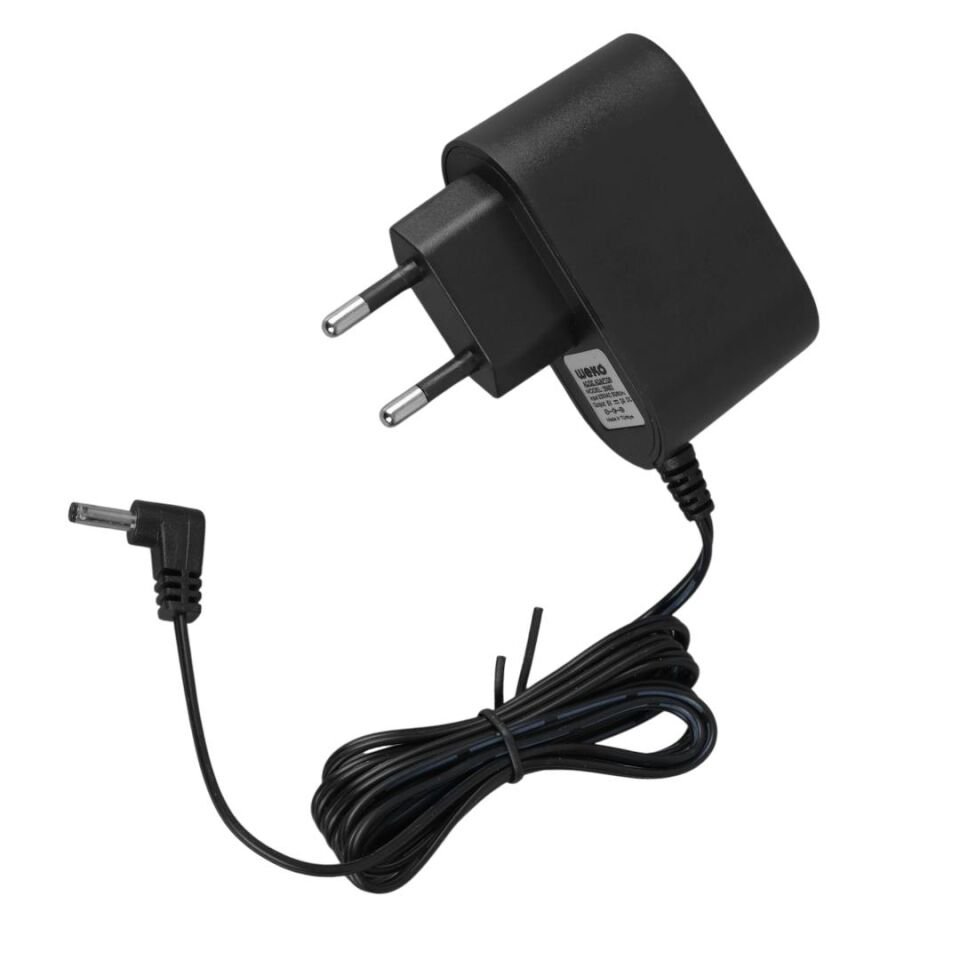 Ayt Weko 5 Volt 2 Amper 10 Watt Plastik Kasa Priz Tipi Adaptör Şarj Cihazı Aleti 3.5x1.35 Uçlu