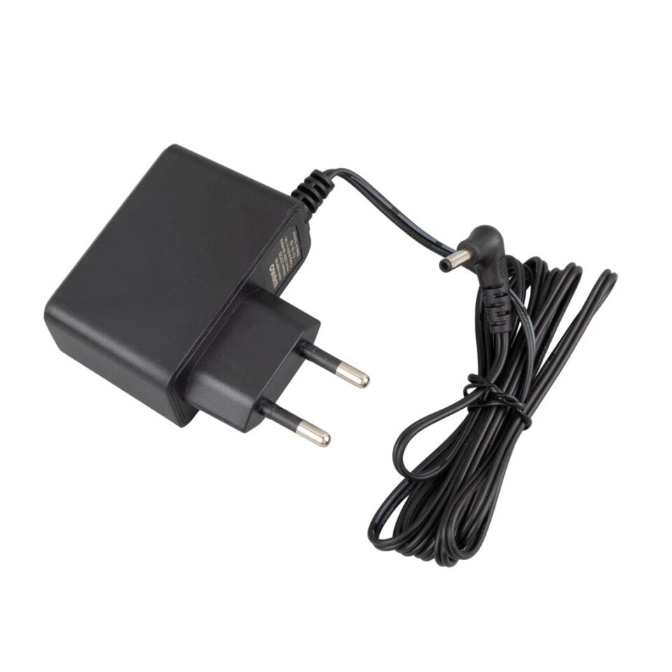 WEKO 5 VOLT - 1 AMPER 3.5*1.35 UÇLU YERLİ ÜRETİM PLASTİK KASA PRİZ TİPİ ADAPTÖR