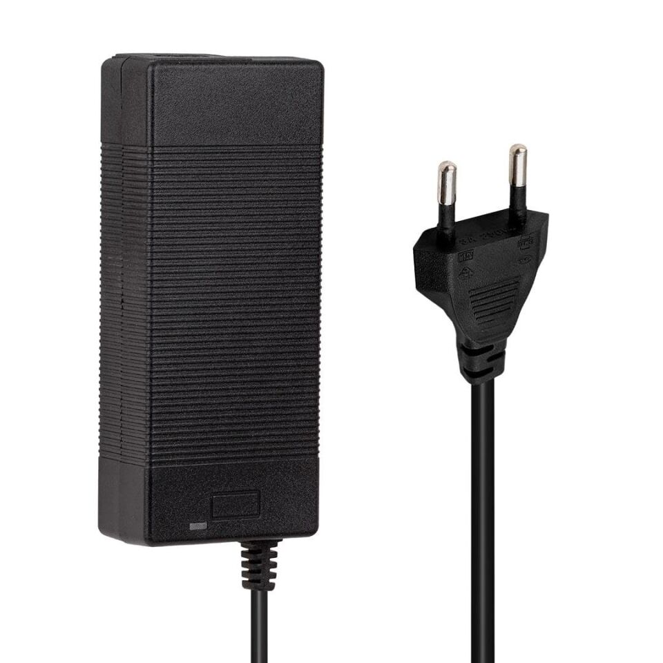 Ayt Weko 16.8 Volt 3 Amper Adaptör 5.5 2.5 Uçlu Kırmızı Yeşil Ledli Masa Tipi Şarj Adaptörü