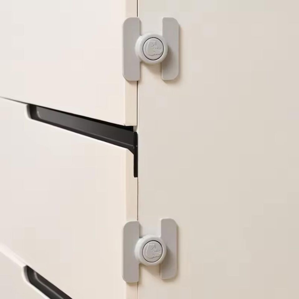 Sunup SN-28751 Düğmeli Tip Dolap Ve Çekmece Çocuk Bebek Güvenlik Kilidi Kilit